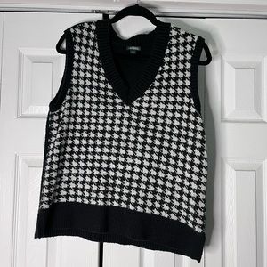 Houndstooth Sweater Vest